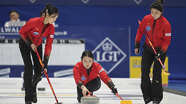 揭示成功背 揭示成功背